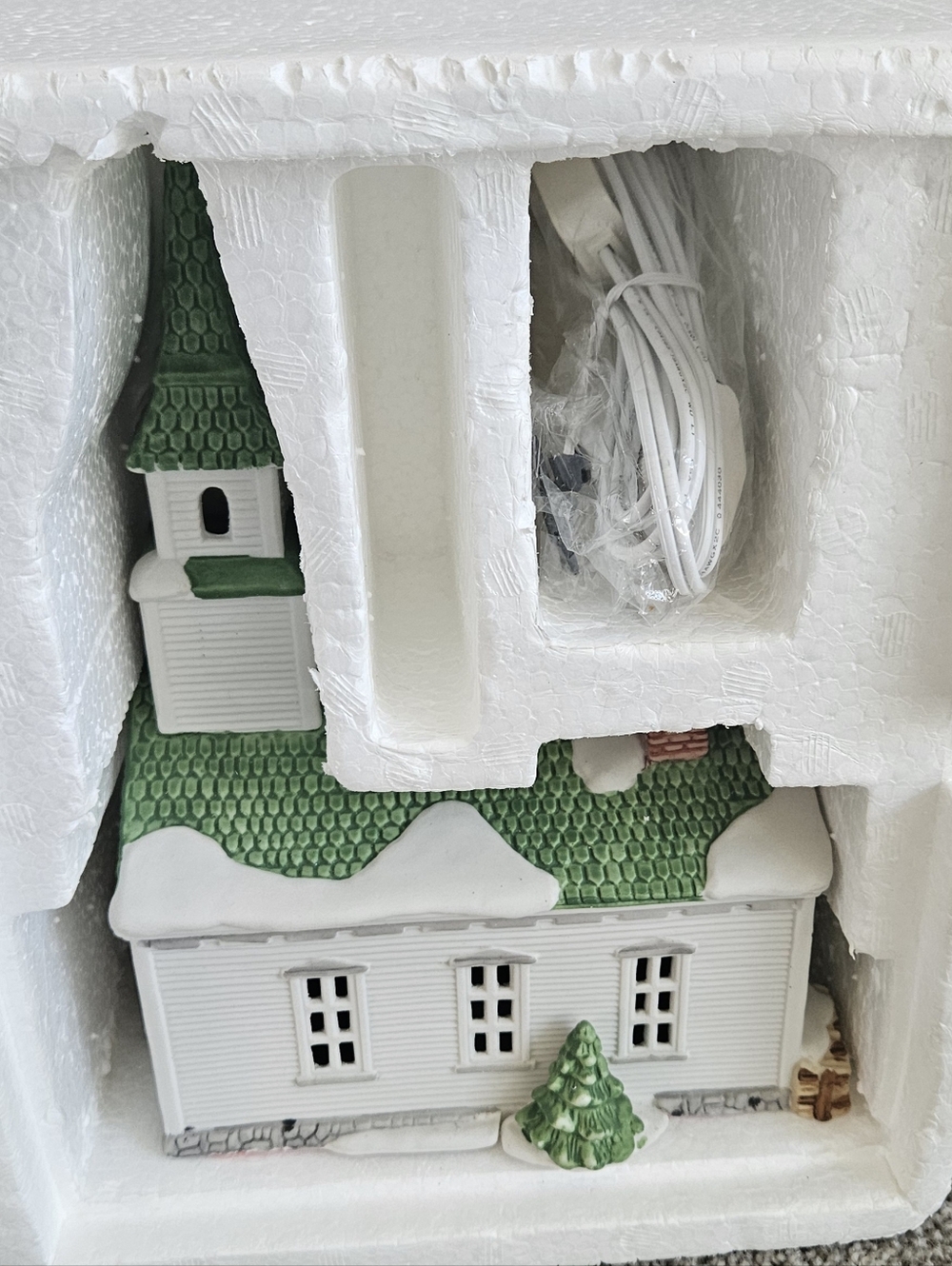 NEW Vtg.Dept 56 Steeple Church/New England Village Series. 1986-1990. Retired.